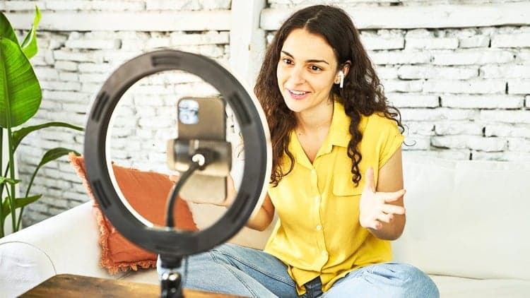 Authentic Engagement Through Influencer Partnerships 2.0