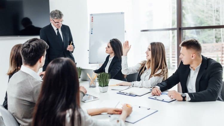 TOT الكورس الشامل لكيفية إنشاء برنامج تدريبي تفـاعلي ناجح