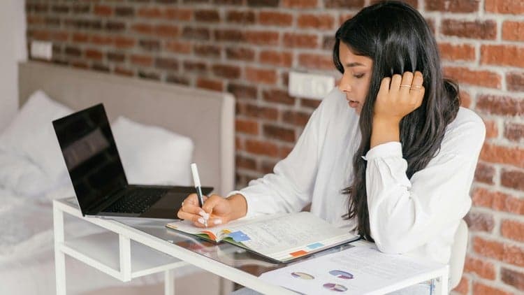 Learn English Just In 15 Days From Experts, Like Ekalvya Did